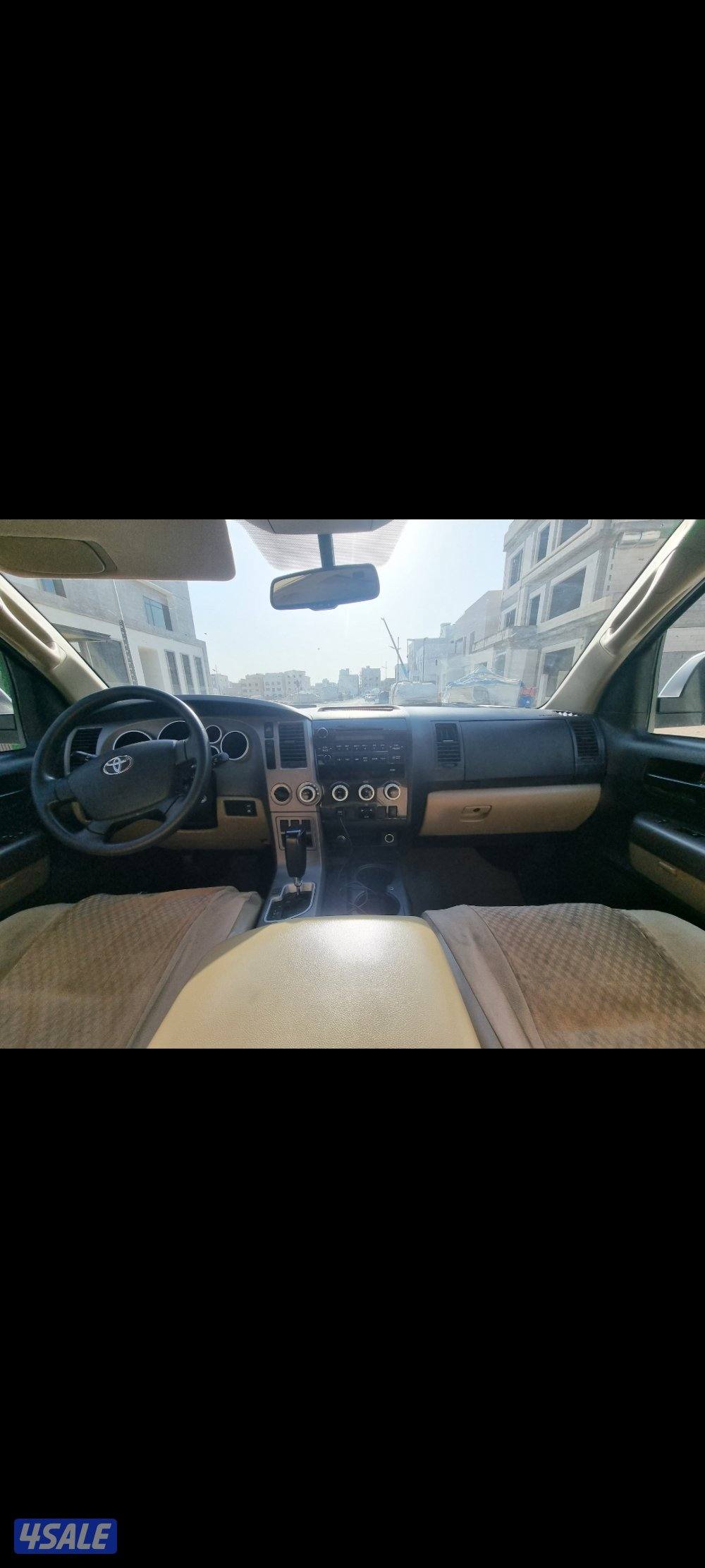 سيكويا ٢٠١٣
صبغ الوكاله عدا قطعتين بدون حادث
فتحه -ثلاجه - دبل 

ملاحظ4