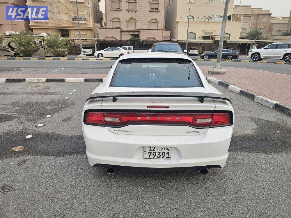 للبيع  سيارة1