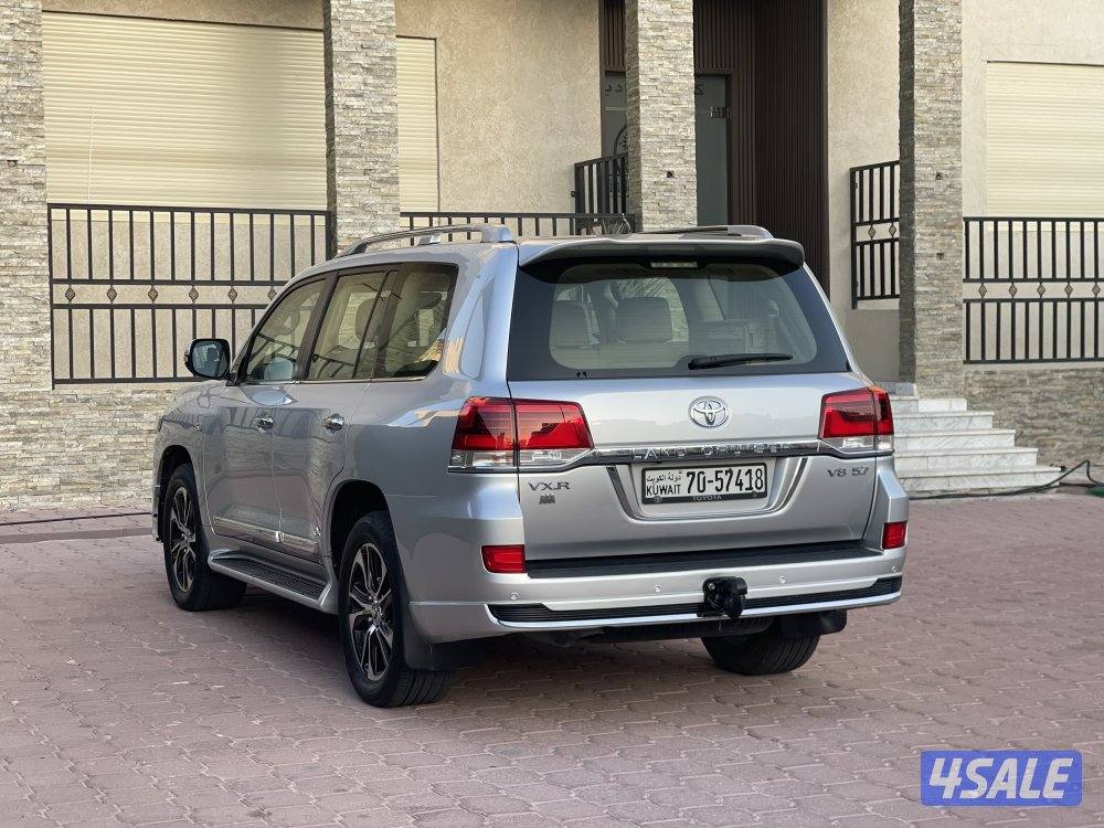 لاندكروزر VXR3