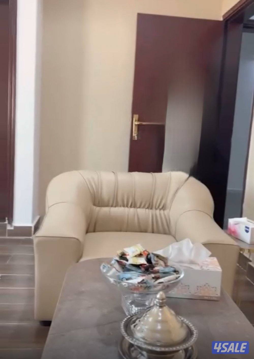 مكتب للبيع الفحيحيل1