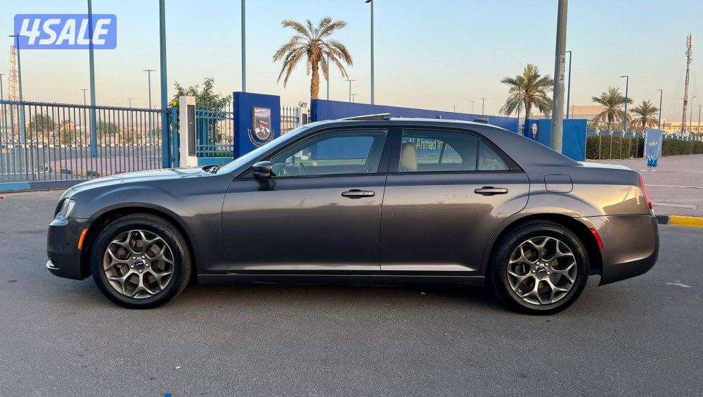 للبيع كرايزلر c300s2