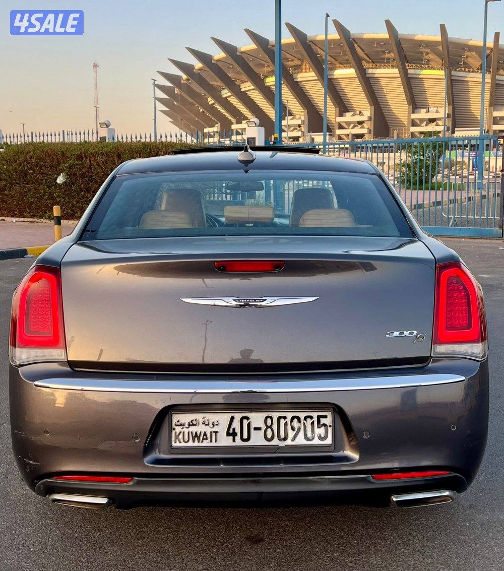للبيع كرايزلر c300s4