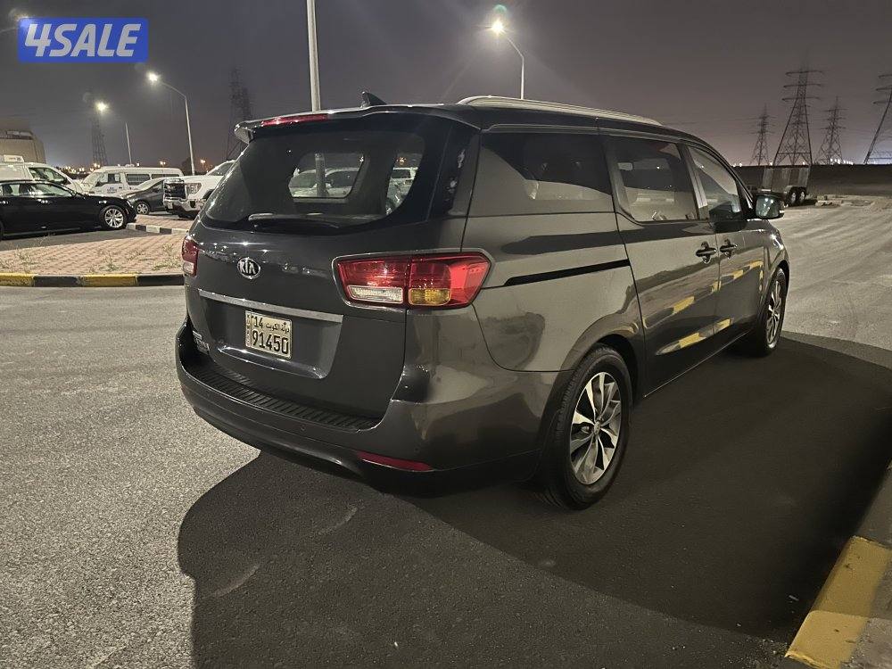للبيع كيا كرنفال 2168