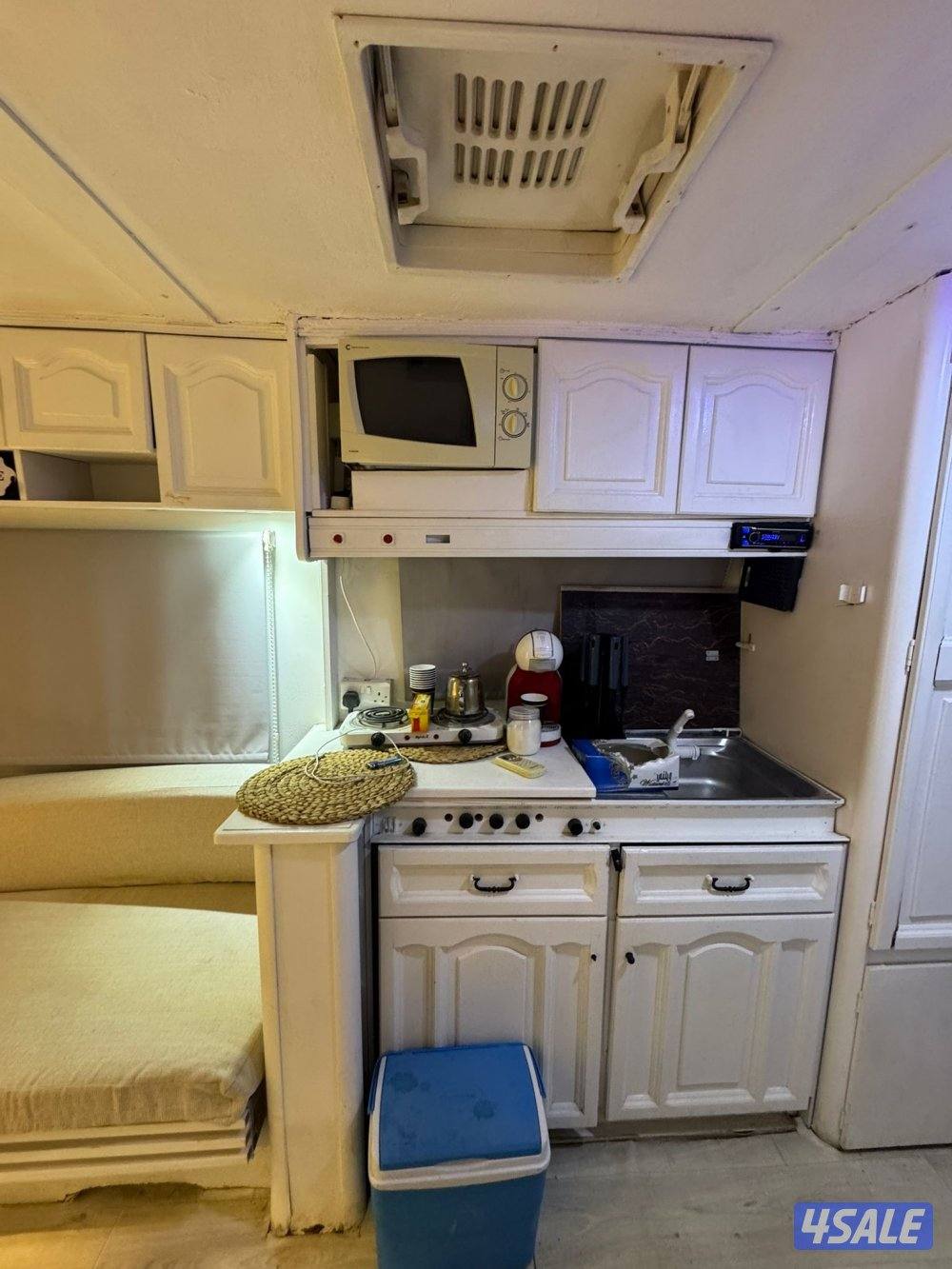 للبيع كرفان hoppy مديل ٢٠٠٦ تنسيقه نادره الكرفان مايحتاج شي4