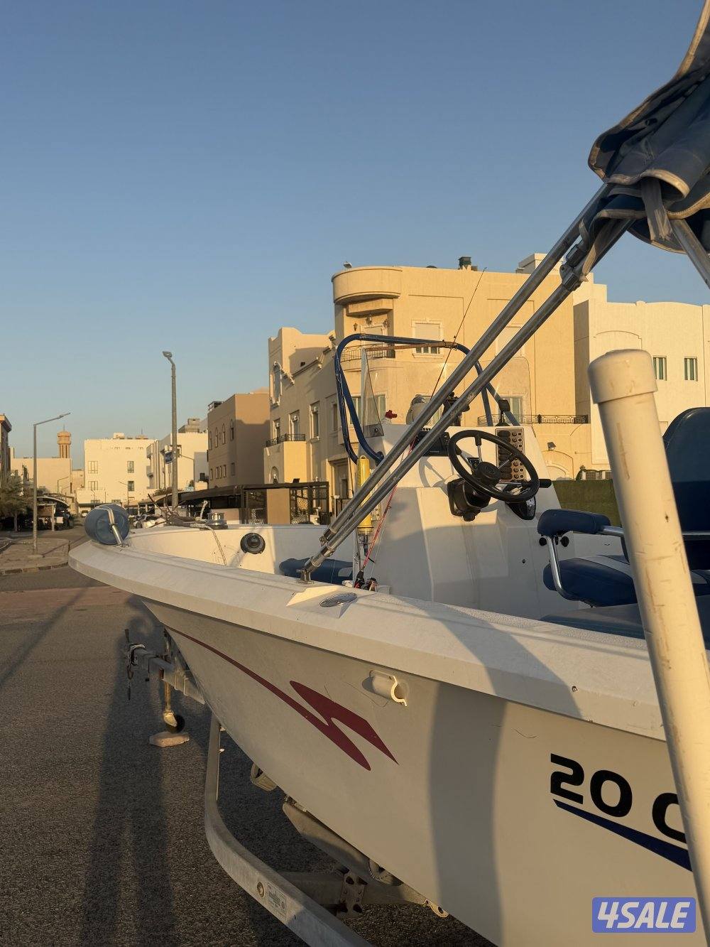 عماني ٢٠ قدم قياده نص3