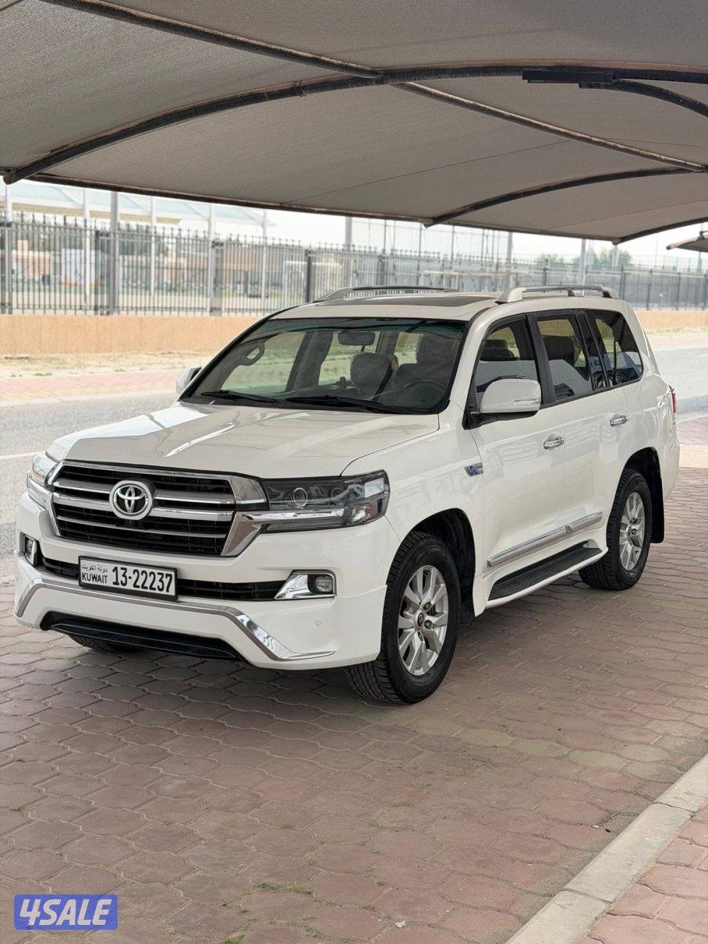 لاند كروزر 2016 G.XR وارد الساير V82