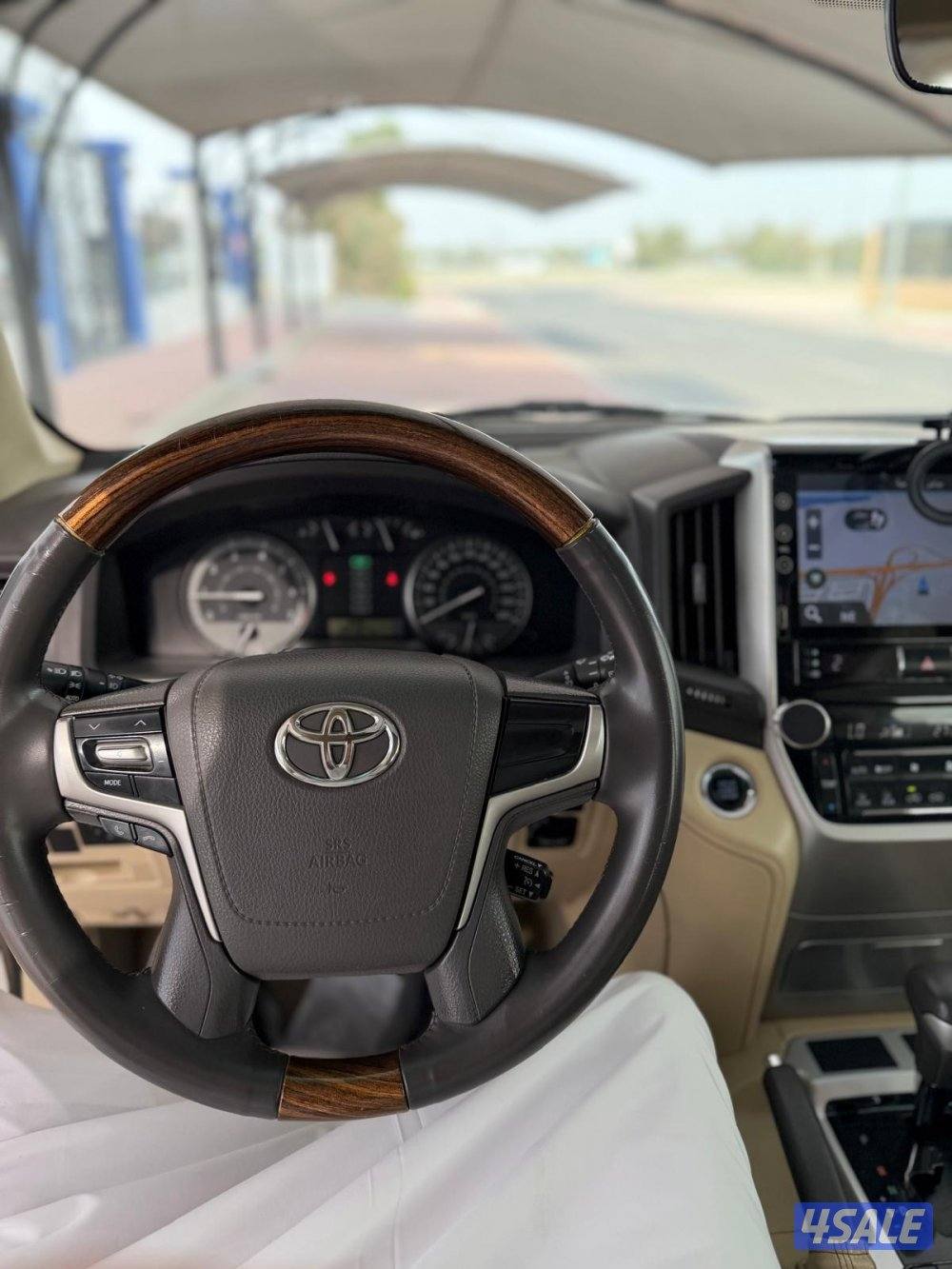 لاند كروزر 2016 G.XR وارد الساير V85