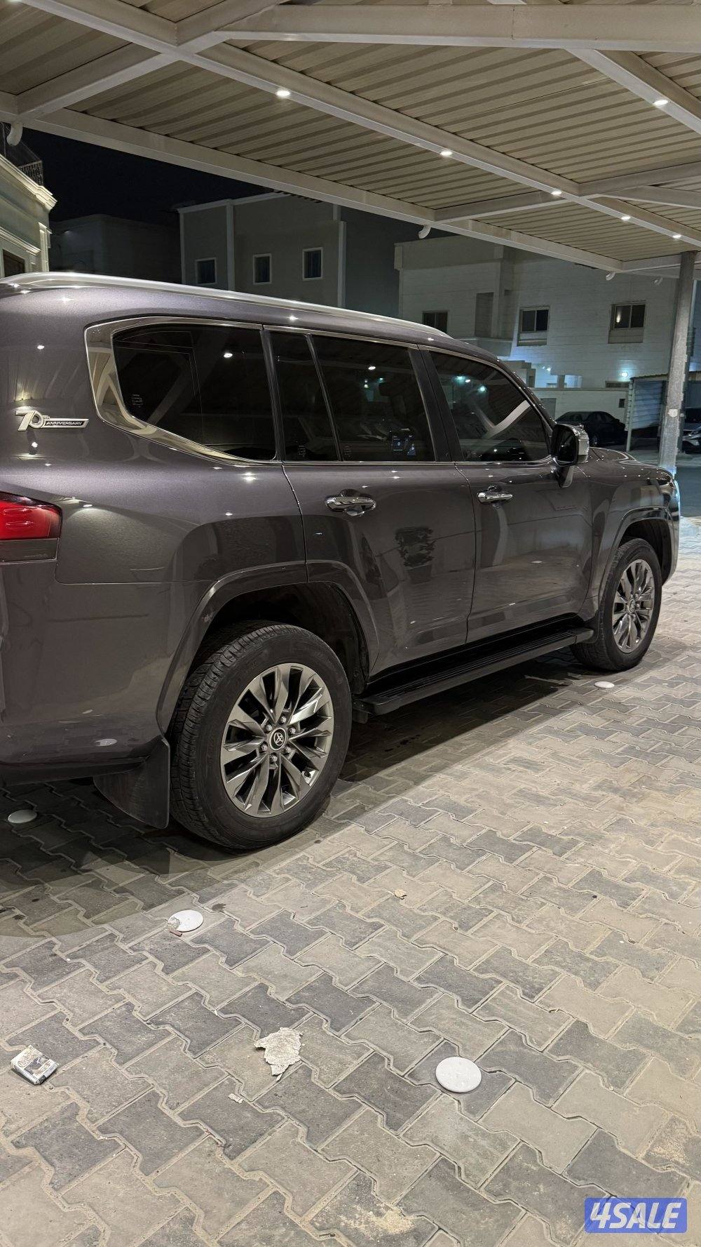 Land Cruiser VX , 72000 km1