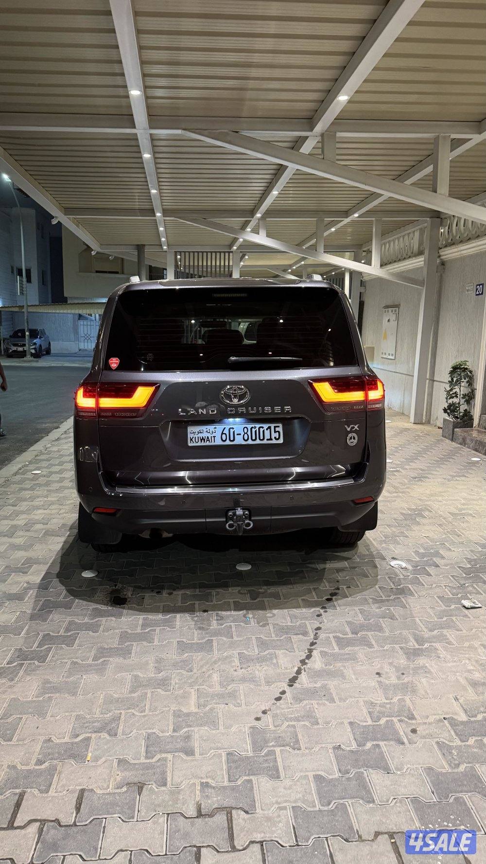 Land Cruiser VX , 72000 km4