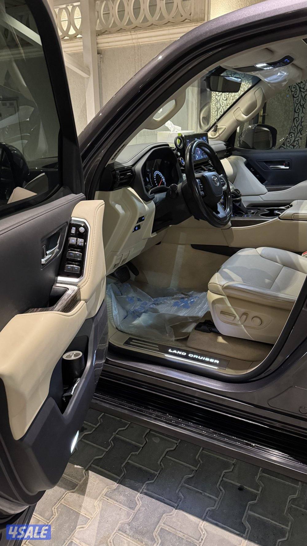 Land Cruiser VX , 72000 km6