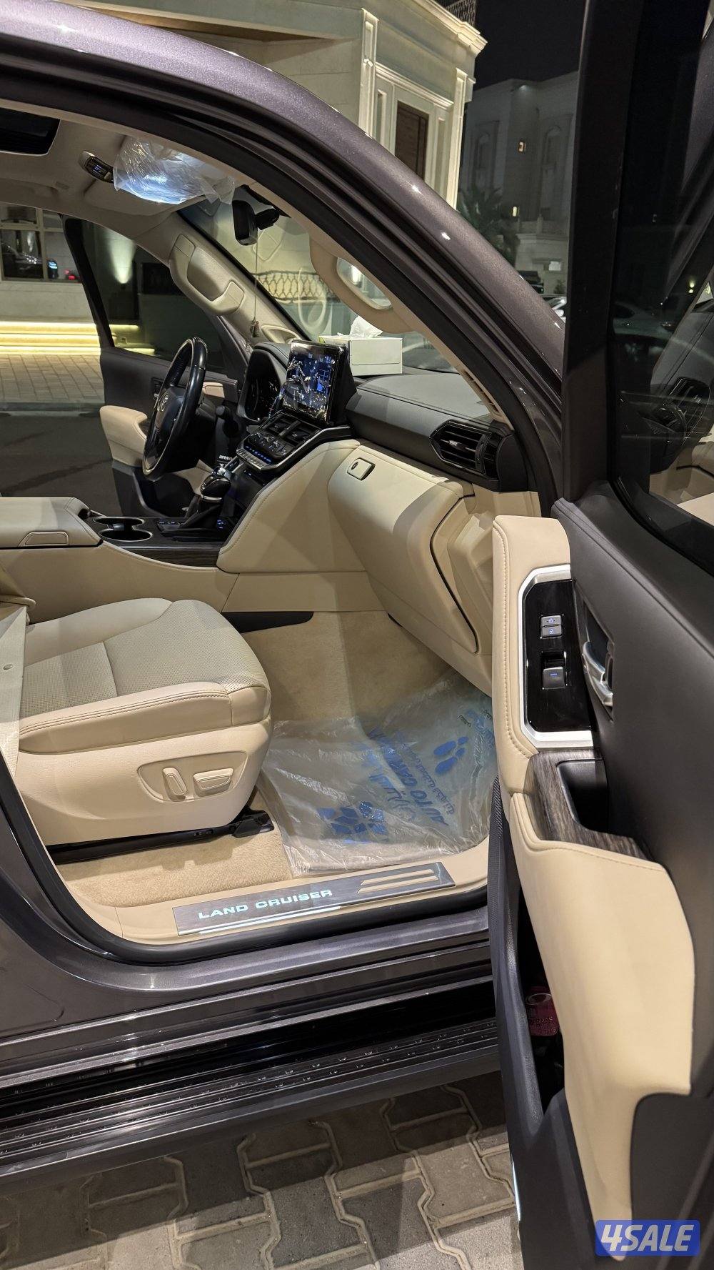 Land Cruiser VX , 72000 km8