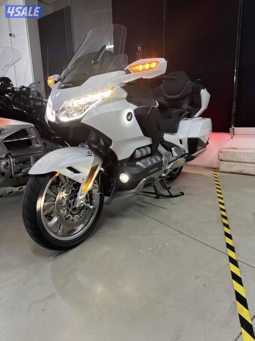 للبيع قولد وينق أوتوماتيك 20243