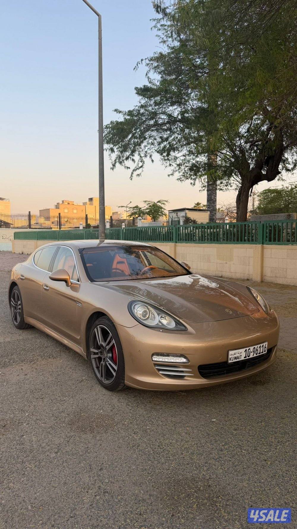 للبيع بورش بانميرا فور اس 2012 بحالة ممتازة0