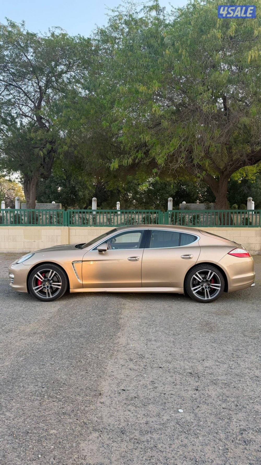 للبيع بورش بانميرا فور اس 2012 بحالة ممتازة3