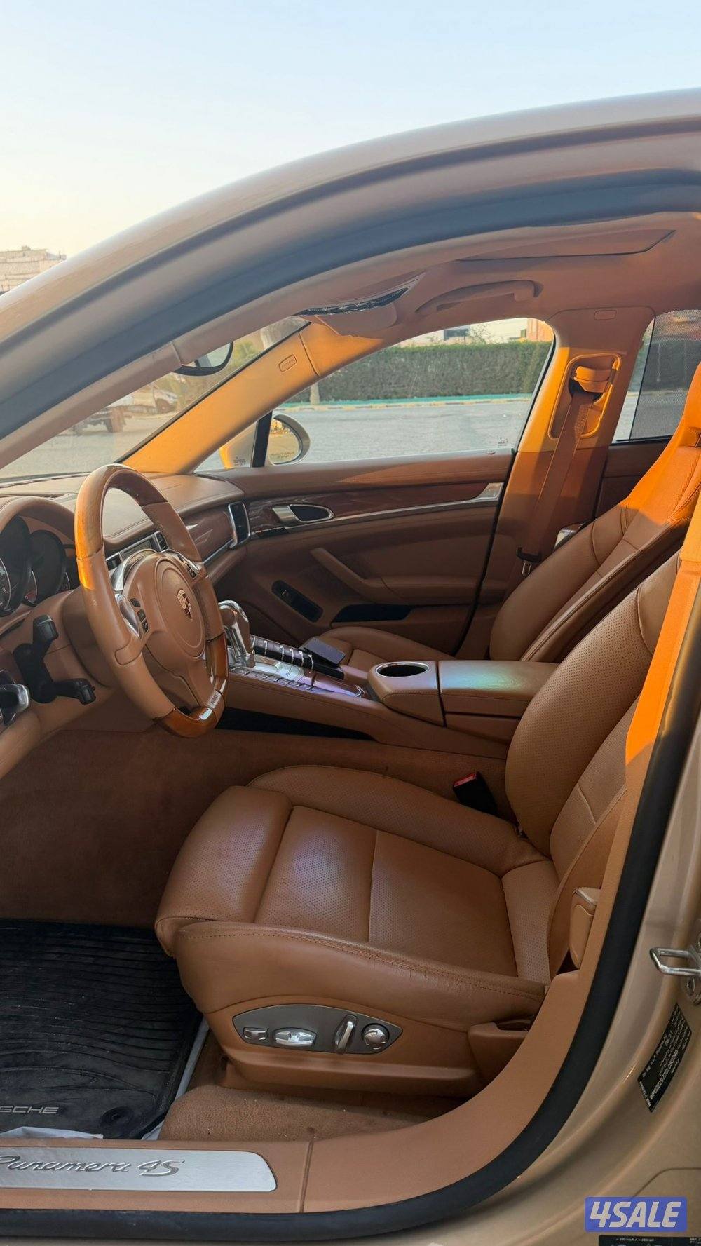 للبيع بورش بانميرا فور اس 2012 بحالة ممتازة6