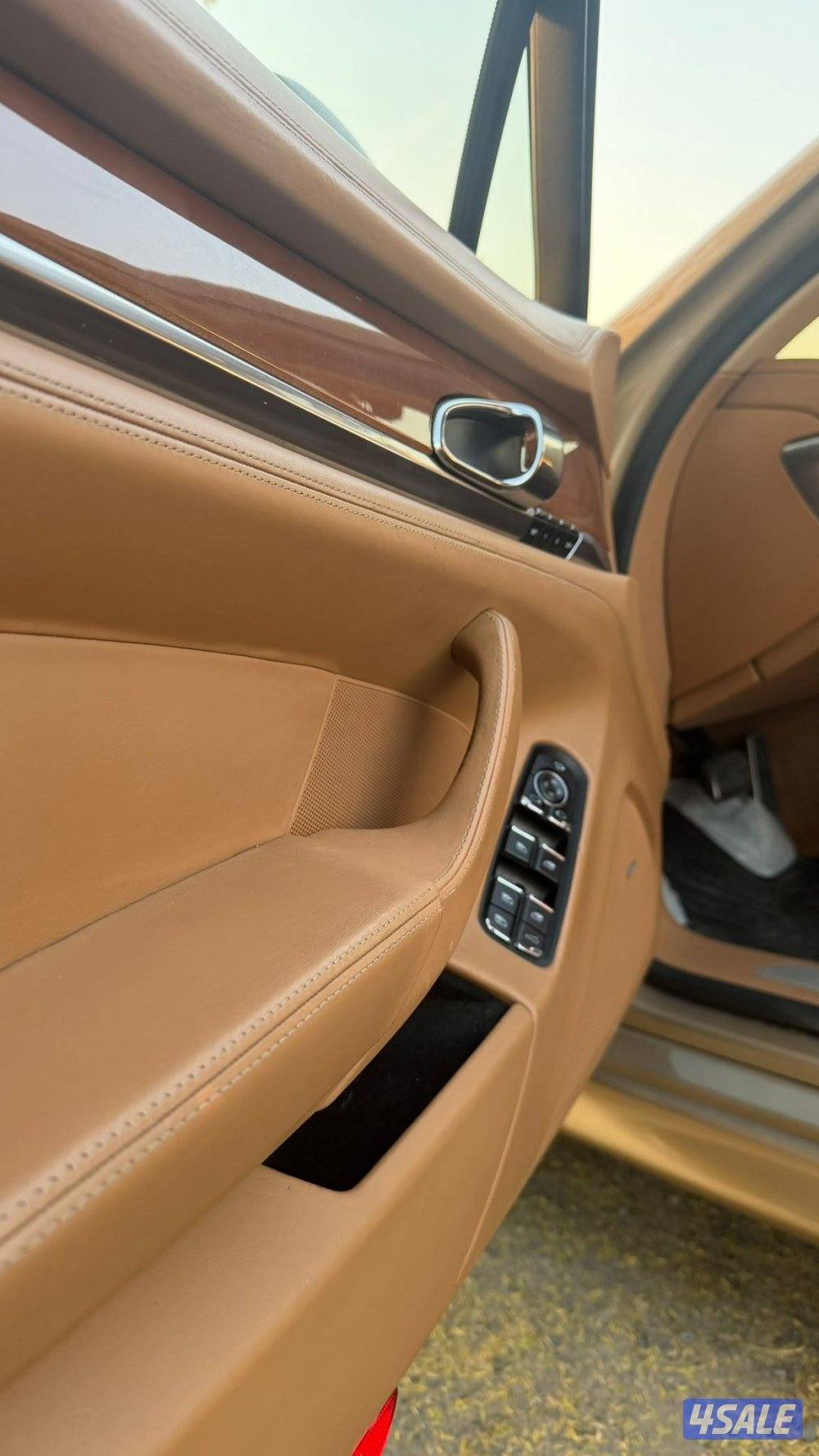 للبيع بورش بانميرا فور اس 2012 بحالة ممتازة11