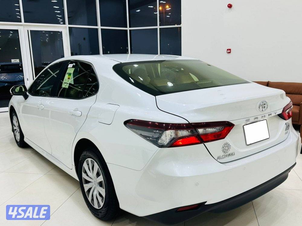 للبيع تويوتا كامري LE  2.5موديل 20242