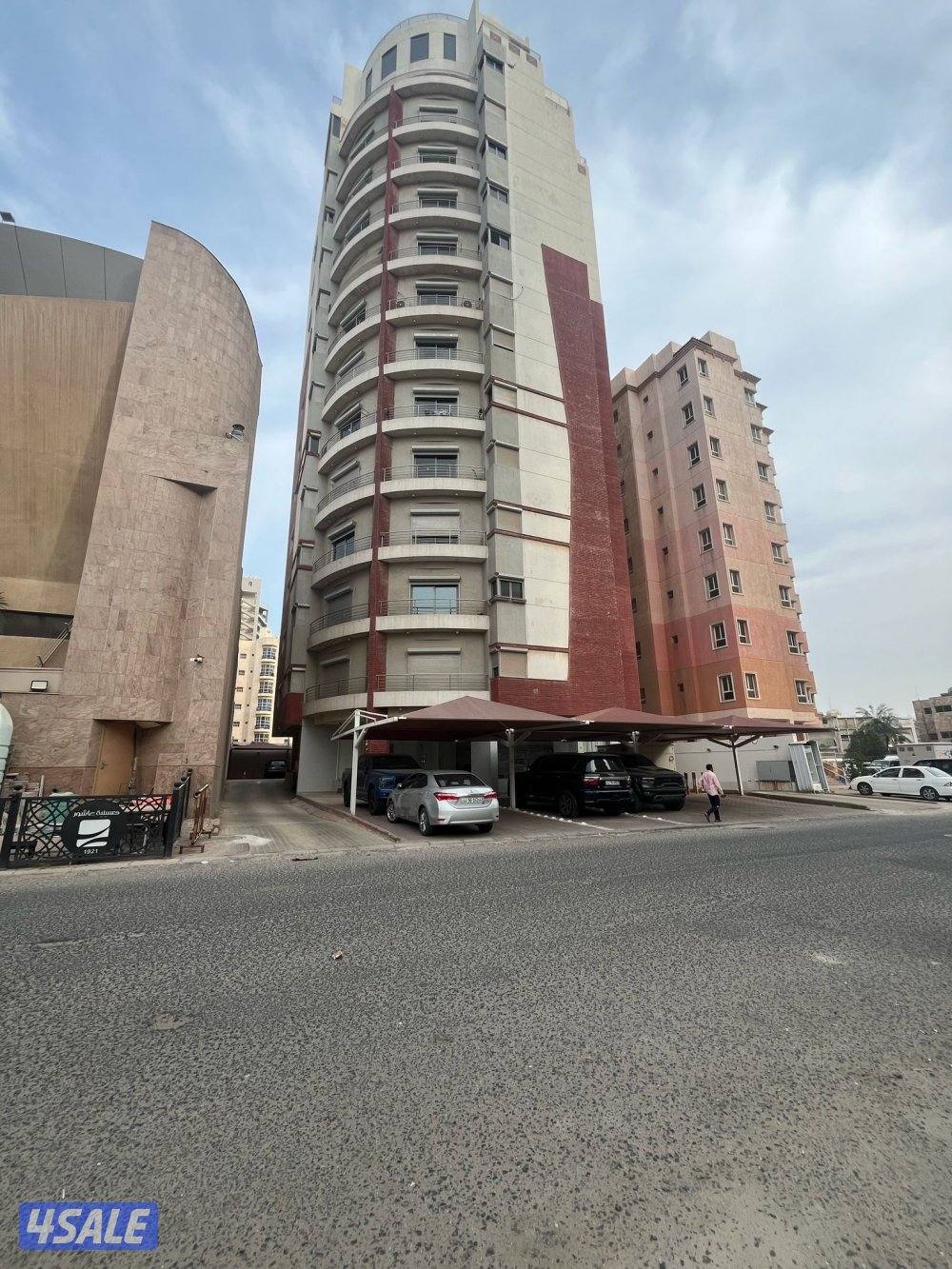 للبيع شقه فى بنيد القار0