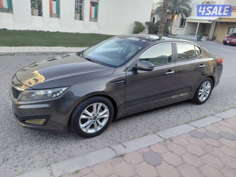 منطقه السره ق1 موديل 2012 فل ابشن الدرجه الأولي عداد 140.000 km7