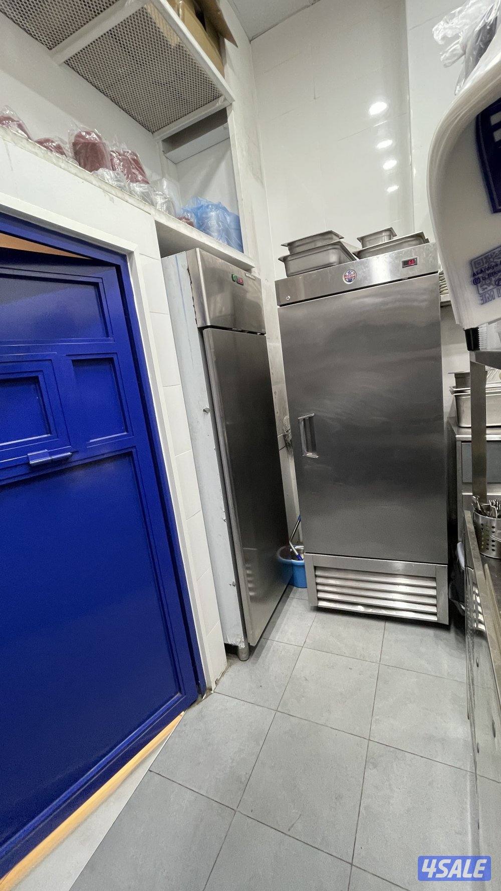 مطعم وجبات صحية للبيع4