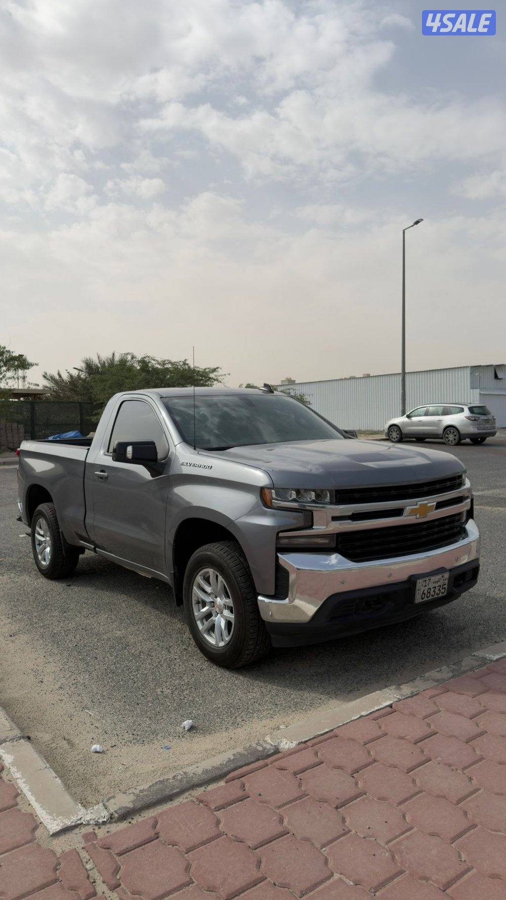 سلفرادو 2020 LT ماشي 143 الف كامل المواصفات الفل ( دبل ) المالك الاول0