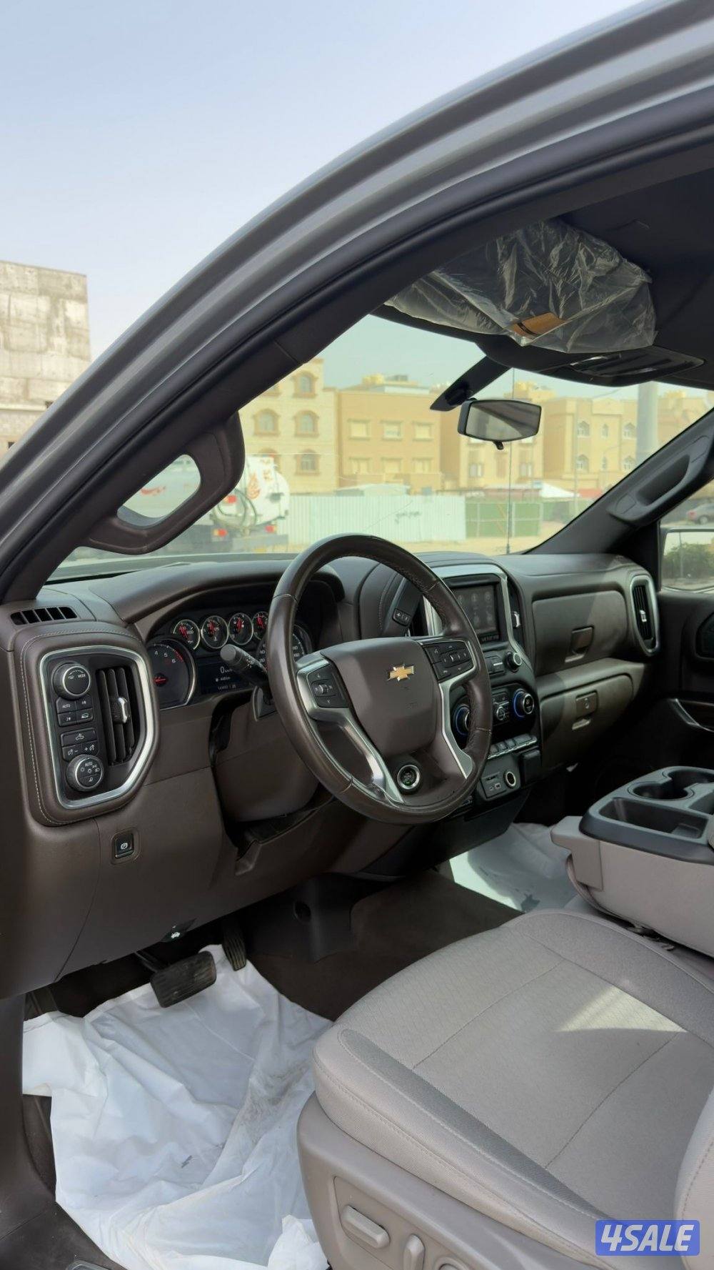 سلفرادو 2020 LT ماشي 143 الف كامل المواصفات الفل ( دبل ) المالك الاول5