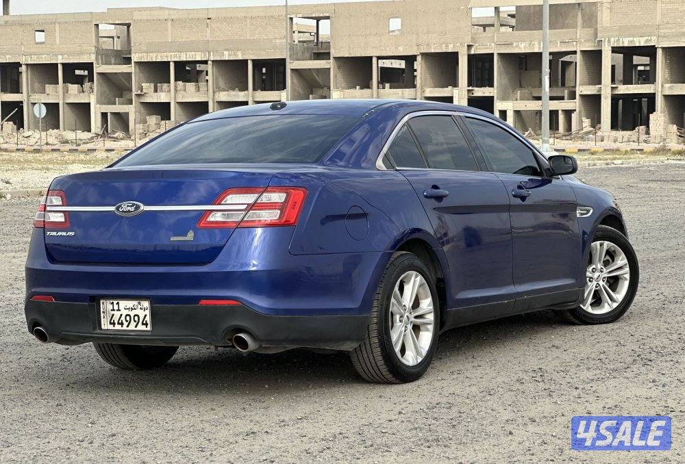 للبيع فورد توروس موديل 20133