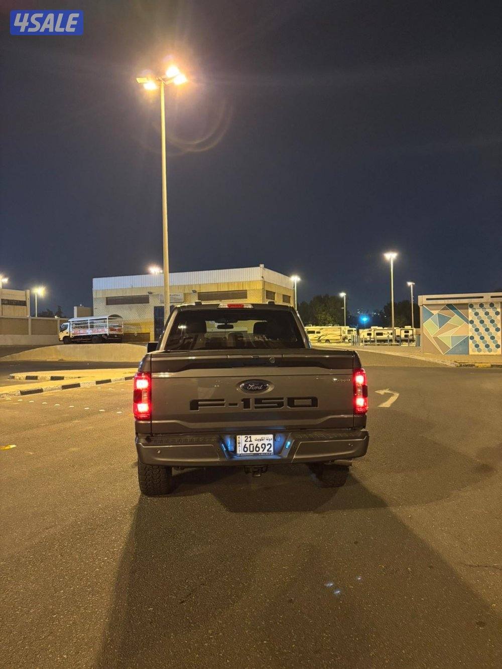للبييع f150 xlt fx4 2022 ماشي ٥٤ الف سيرفس منتظم شاشه كبيره فحص قير2