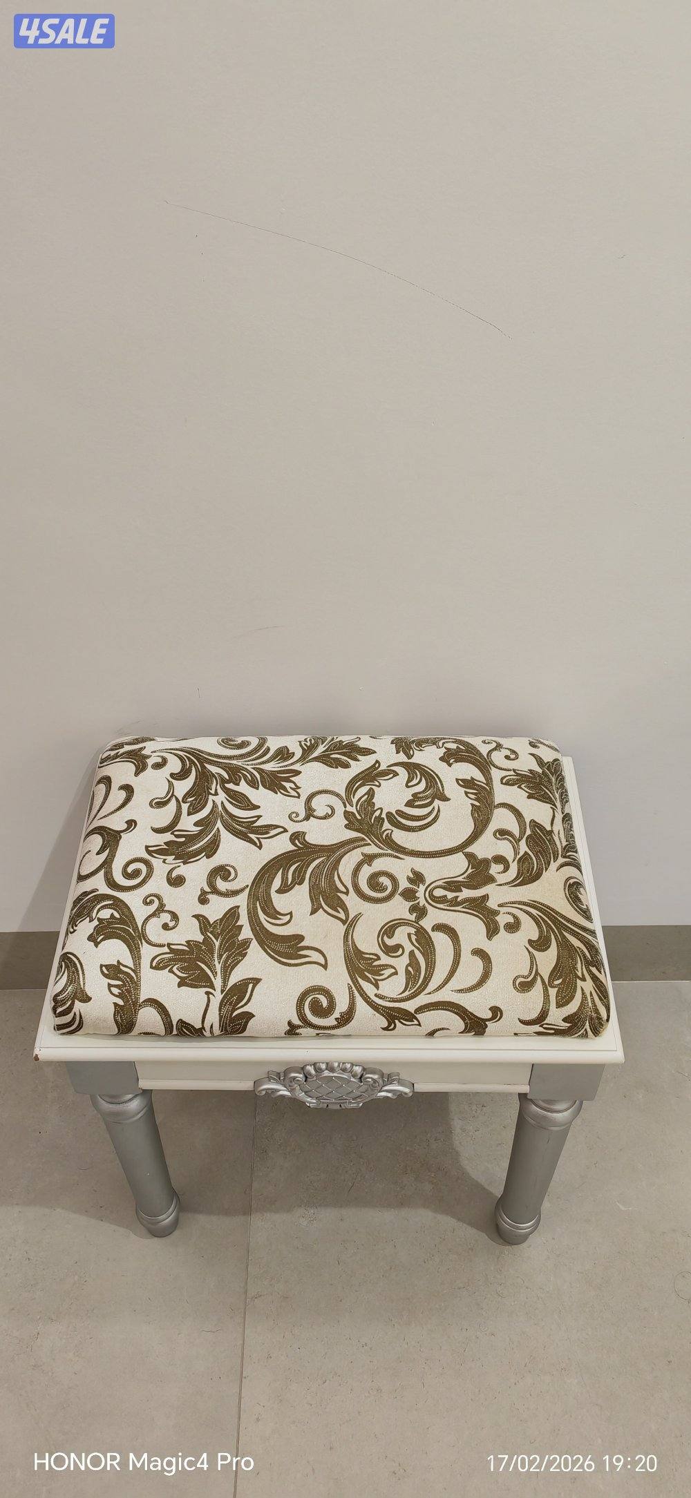 للبيع عفش شقة بالكامل3