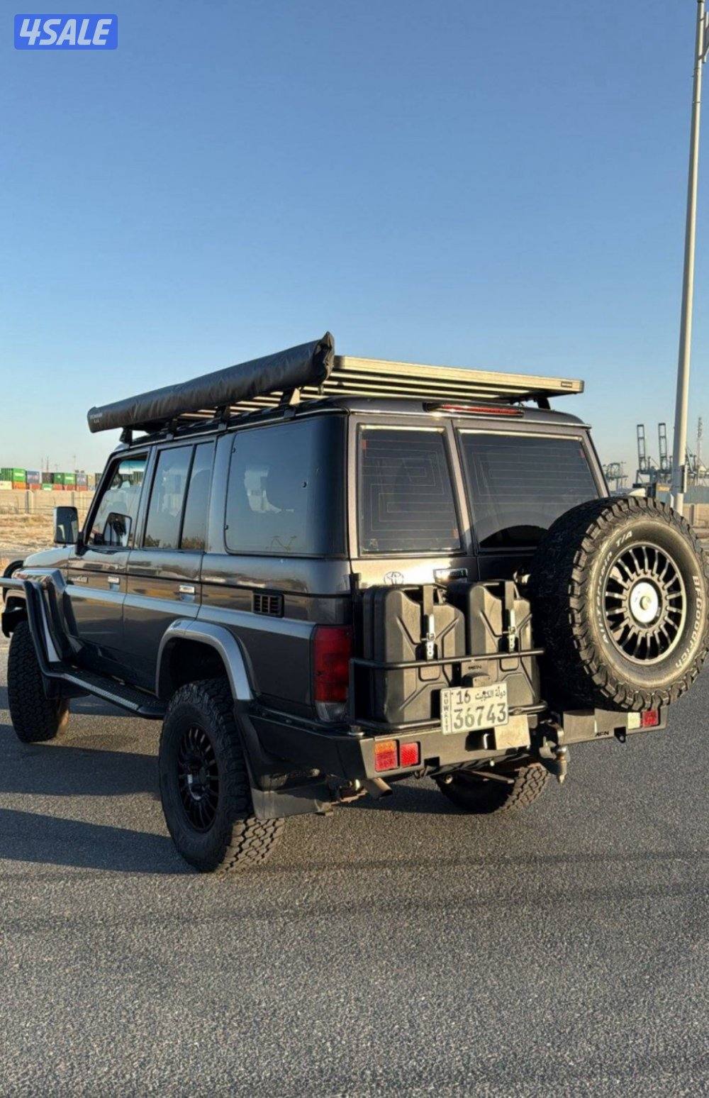 للبيع جيب نص موديل ٢٠١٩ السياره نظيف اغراض الوكاله كامله عندي3