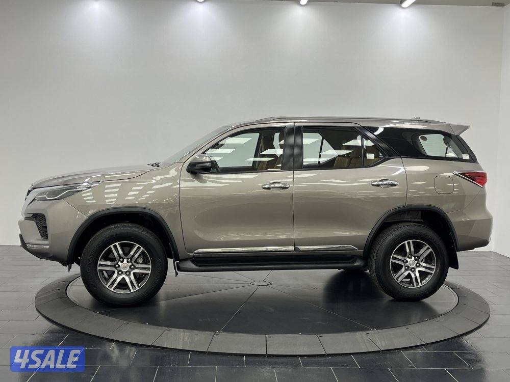TOYOTA FORTUNER_N 21FT6M_U2