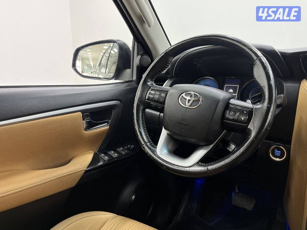 TOYOTA FORTUNER_N 21FT6M_U12