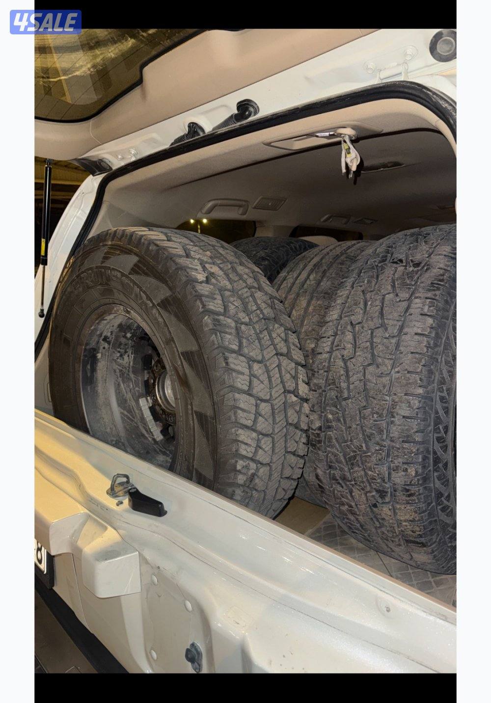 3 تواير حجري نظاف1