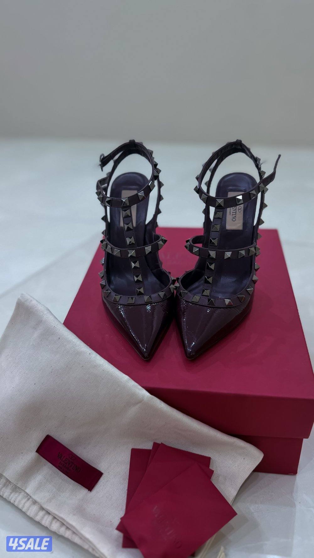 حذاء فالنتينو0