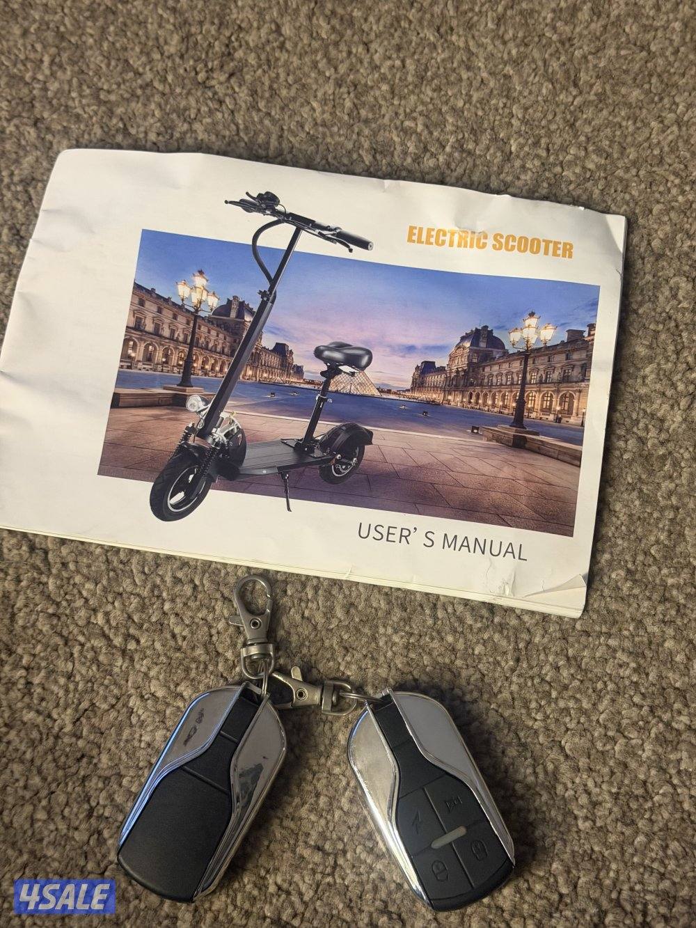 للبيع سكوتر 🛴 CRONY3