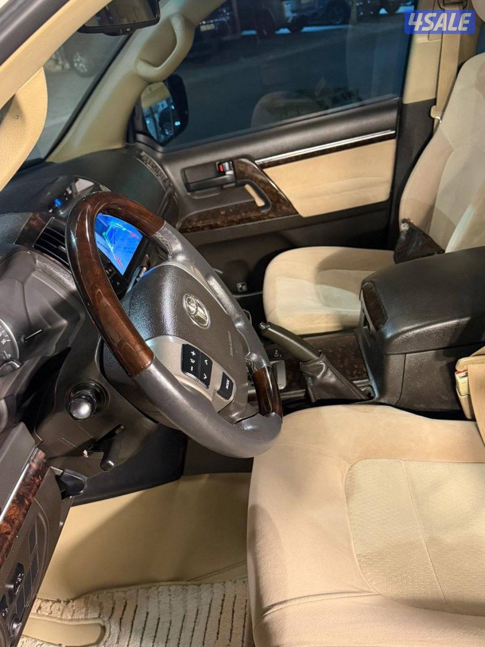 لاندGXRV8موديل2011لميتد8