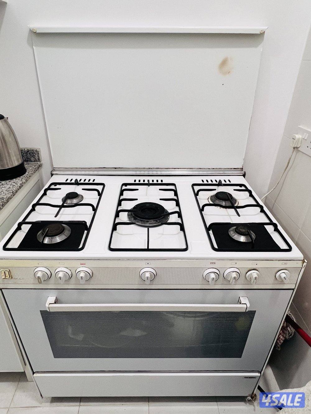 5 Burner Gas Cooker0