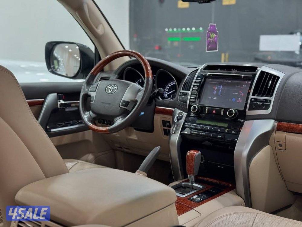 تويوتا لاندكروزر 2015 GXR وكالة البحرين جاهزة للتصدير مع التخليص2