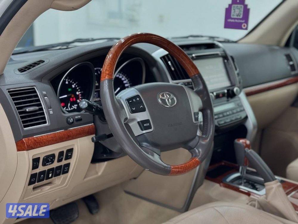 تويوتا لاندكروزر 2015 GXR وكالة البحرين جاهزة للتصدير مع التخليص3