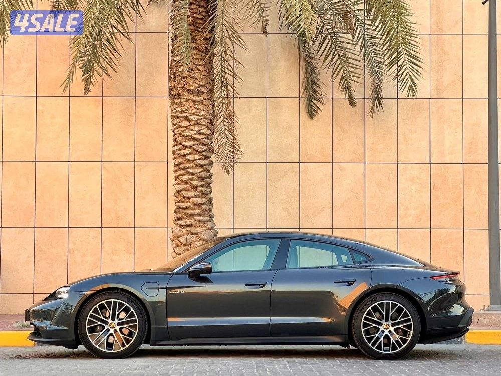 بورش تايكان موديل ٢٠٢٢ ماشي ٣٧٠٠٠1