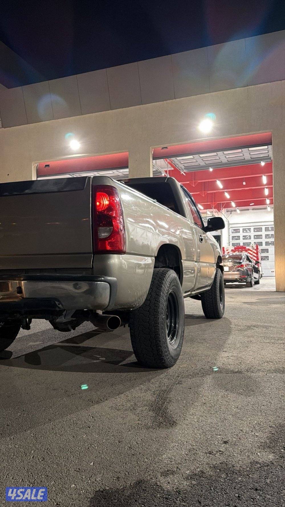 للبيع سلفرادو قير عادي اساس5