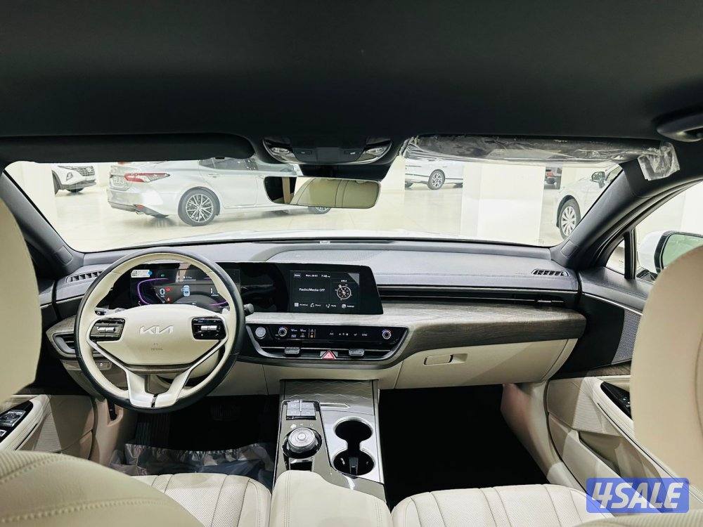 للبيع كـيــــا  3.5  K8 موديل 20246