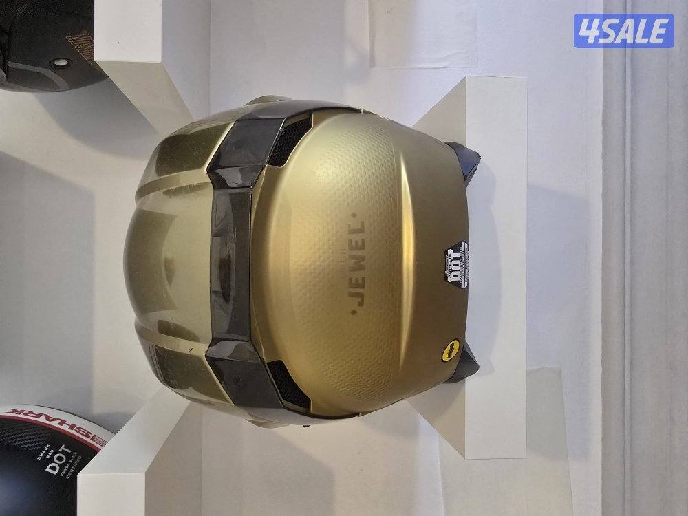 خوذ مستعملة للبيع1