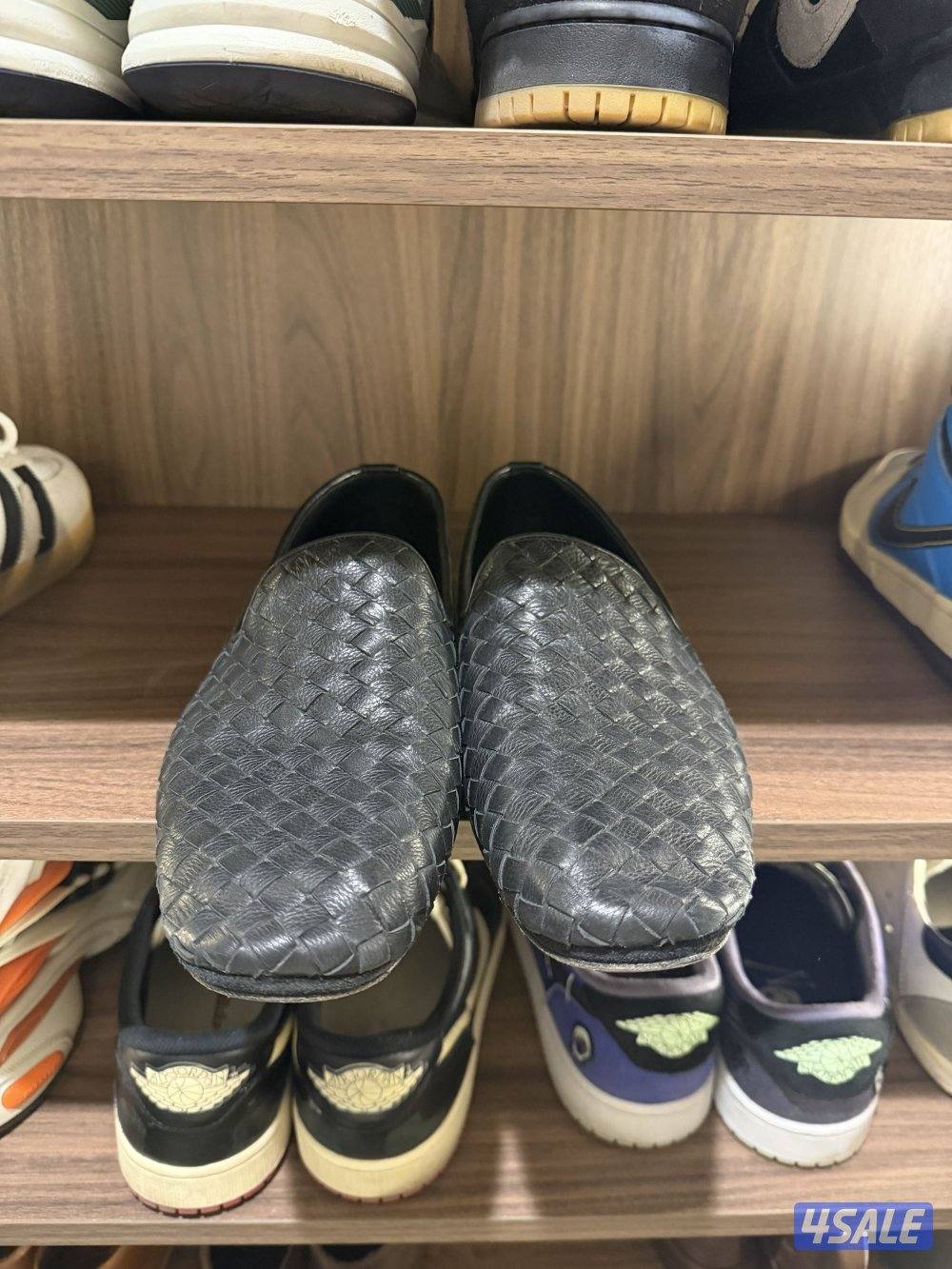 Bottega black shoes3