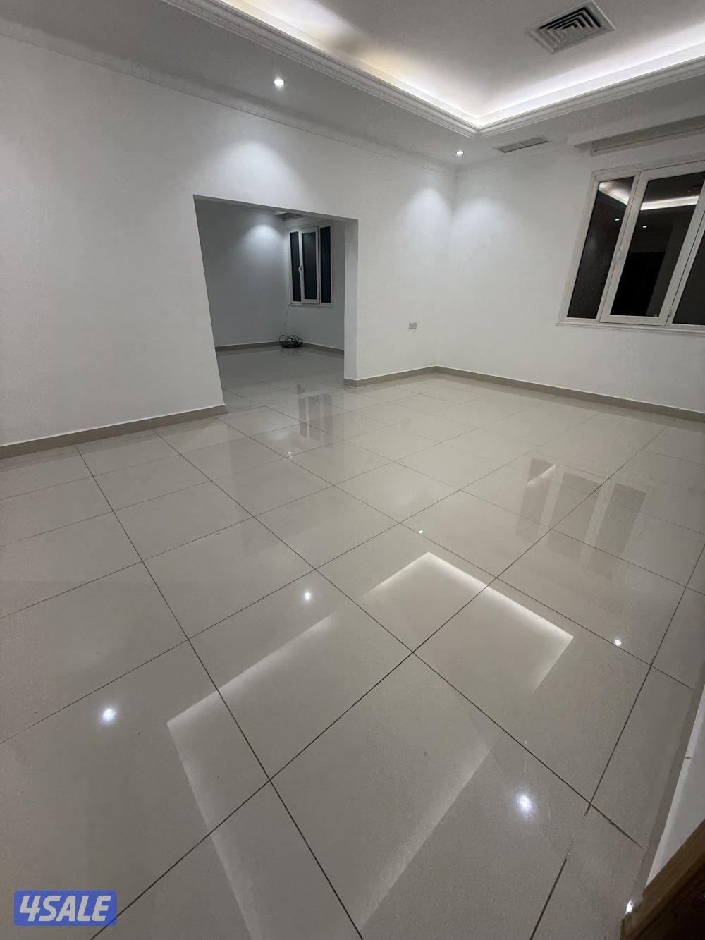 لايجار دور كامل وسيع بجابر الاحمد ق5بسعرممتاز0