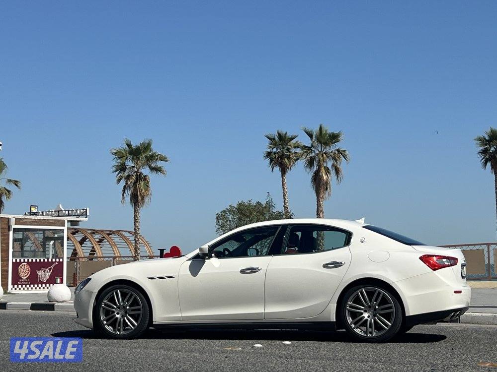 للبيع مازيراتي جيبلي موديل 20151