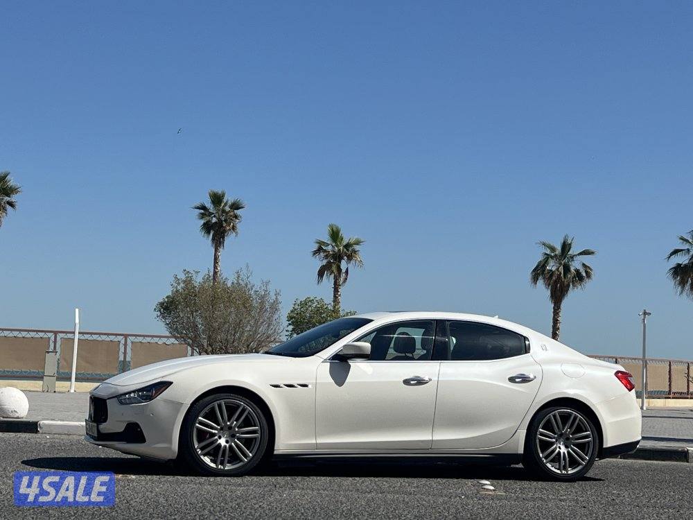 للبيع مازيراتي جيبلي موديل 20152