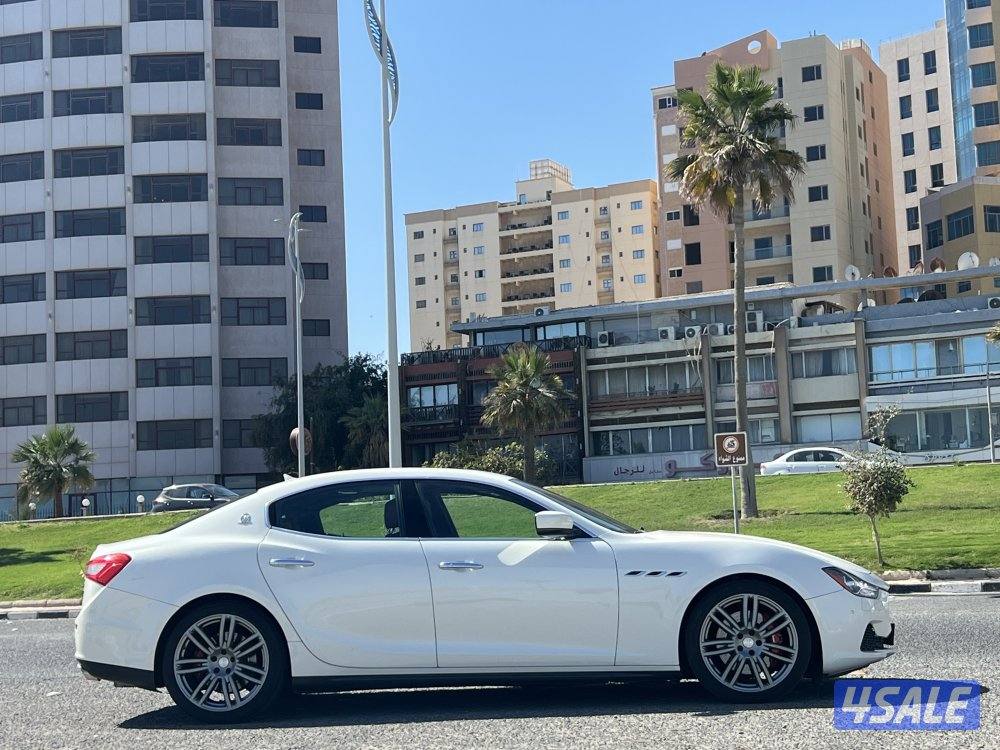 للبيع مازيراتي جيبلي موديل 20153