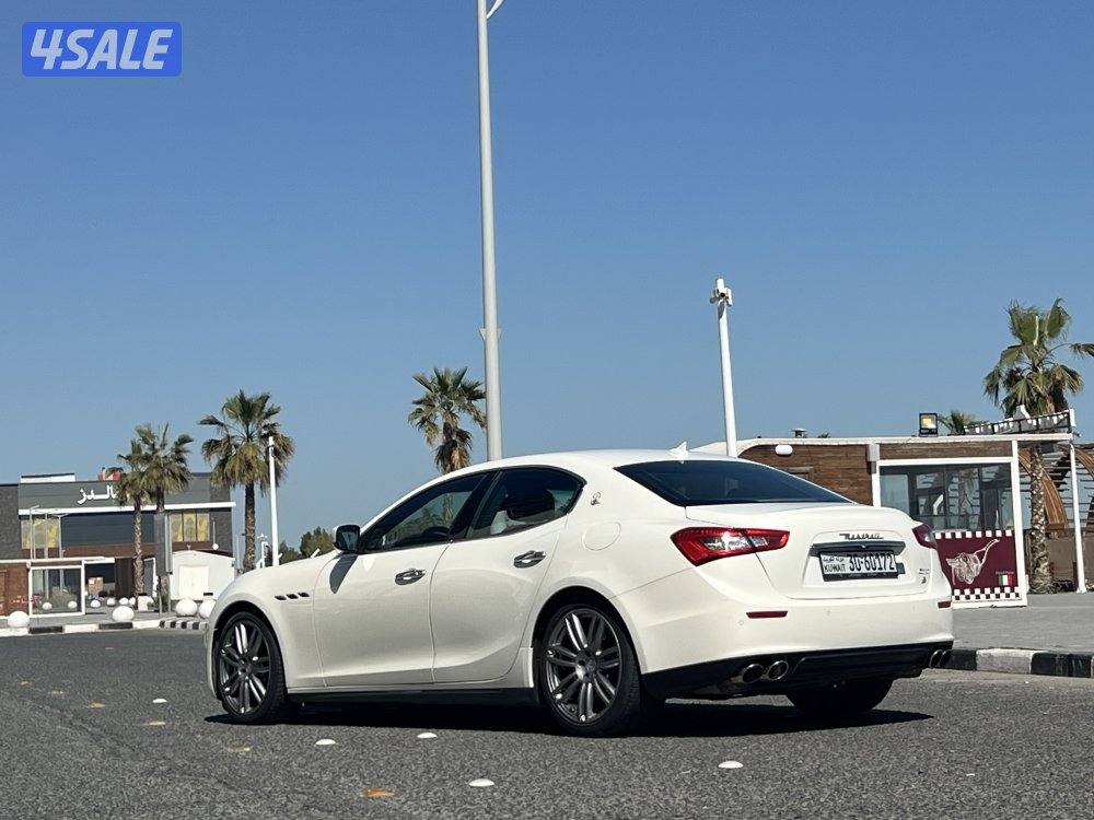 للبيع مازيراتي جيبلي موديل 20156