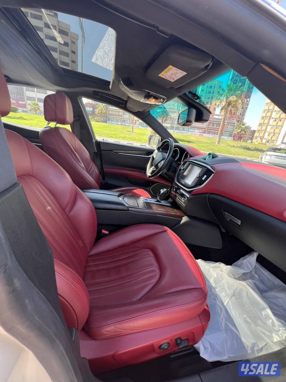 للبيع مازيراتي جيبلي موديل 201510